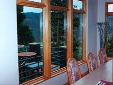 Nussbaum dining